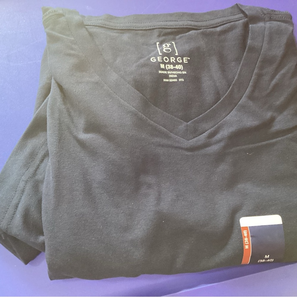 NWTS George mens M 38-40 dark navy (darker than picture) V neck short sleeve tee